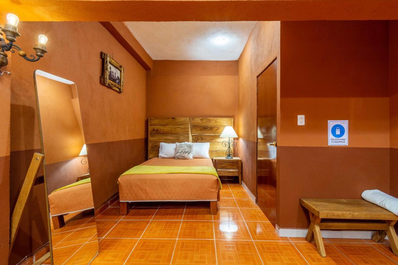 Hosteria Casa Marquez Leon Bagian luar foto