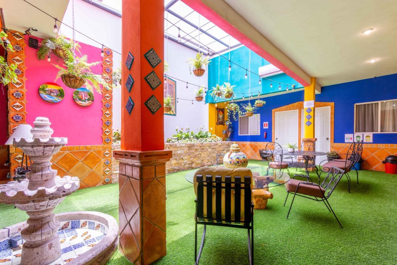 Hosteria Casa Marquez Leon Bagian luar foto