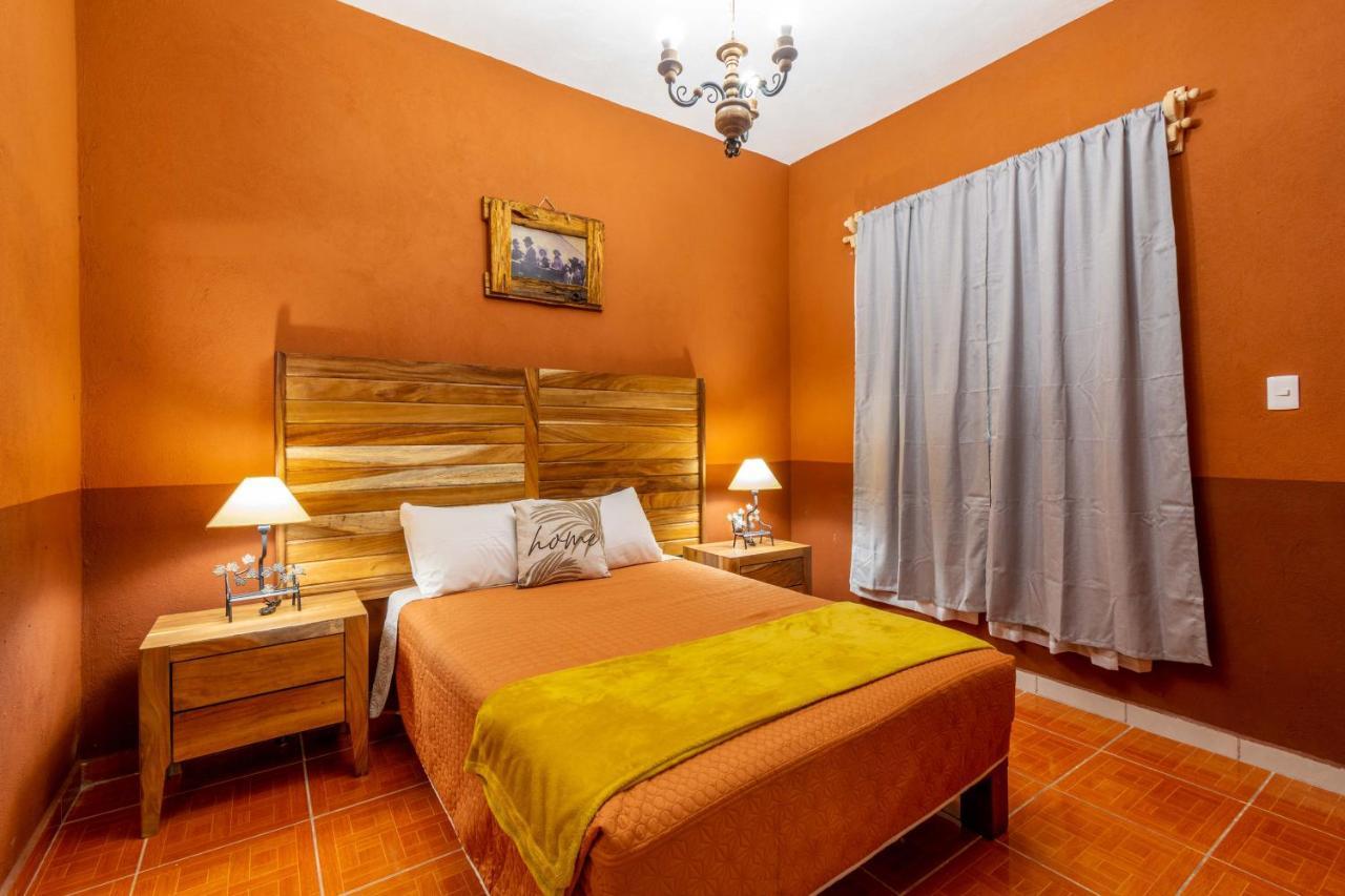 Hosteria Casa Marquez Leon Bagian luar foto