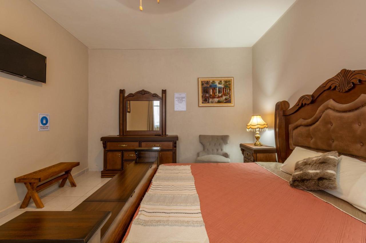 Hosteria Casa Marquez Leon Bagian luar foto