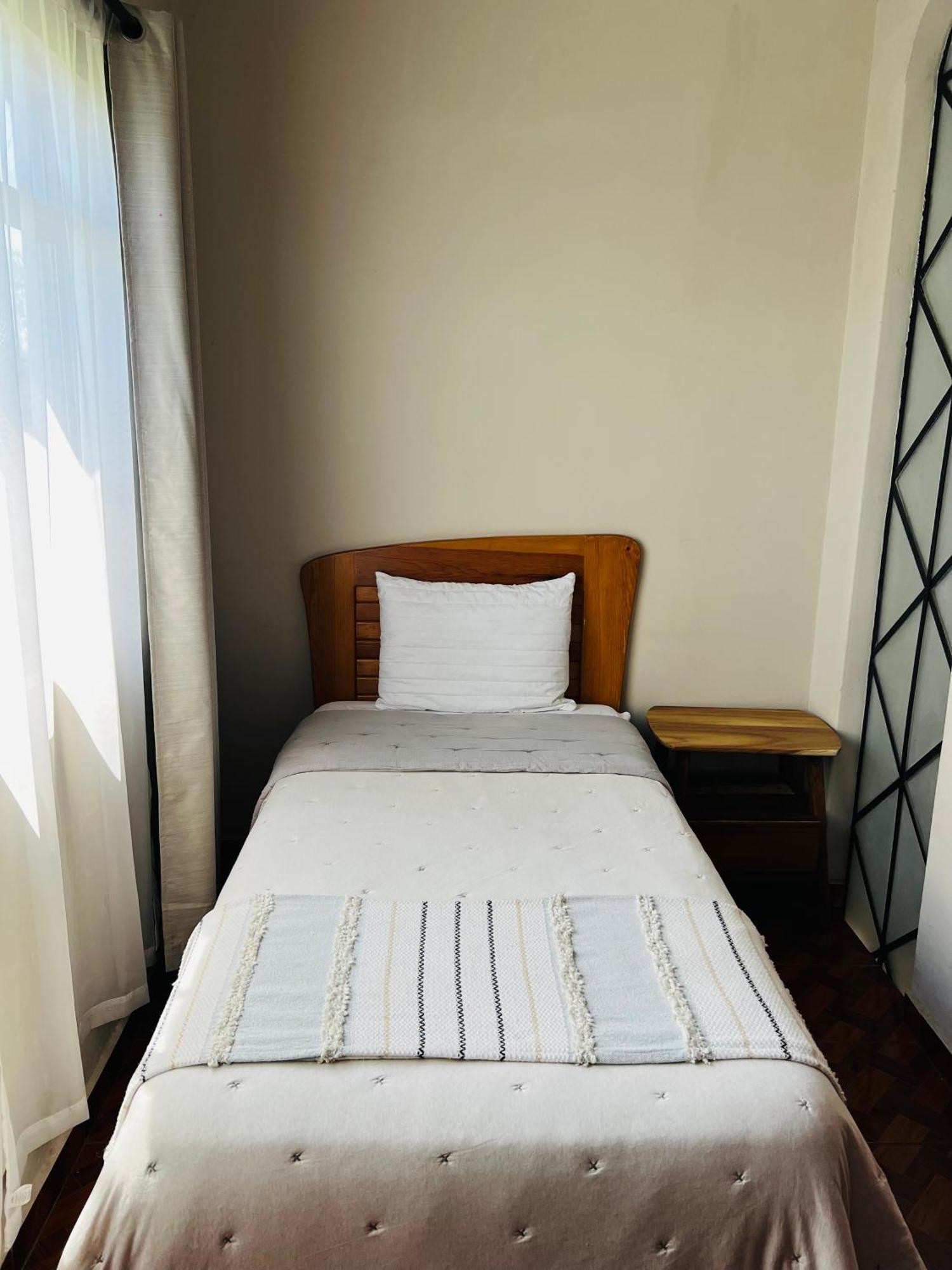 Hosteria Casa Marquez Leon Bagian luar foto